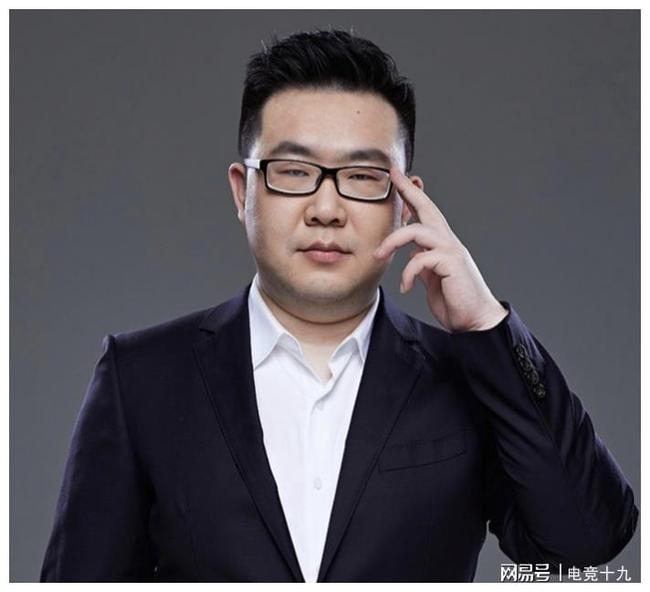 关于梅西迎来十五赛季出色发挥，RNG观众热烈欢呼！观众掌声雷动的信息